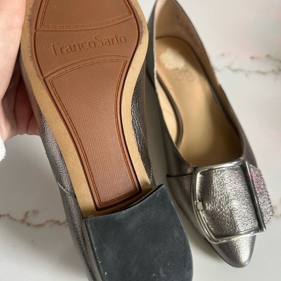 Franco Sarto Silver Buckle Women's flats size 6 - Picture 2 of 3